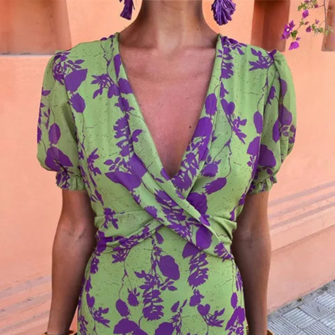 Edmée™ | Robe Élégante à Imprimé Floral avec Décolleté Plongeant